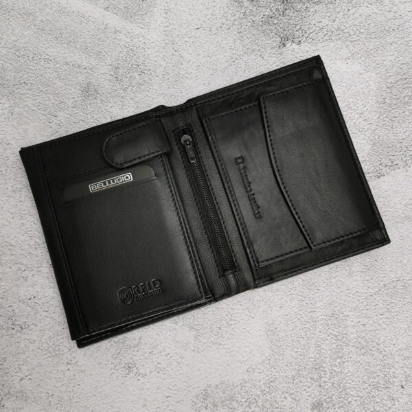 7d6f30c638a8de333aaaf449e8cec601