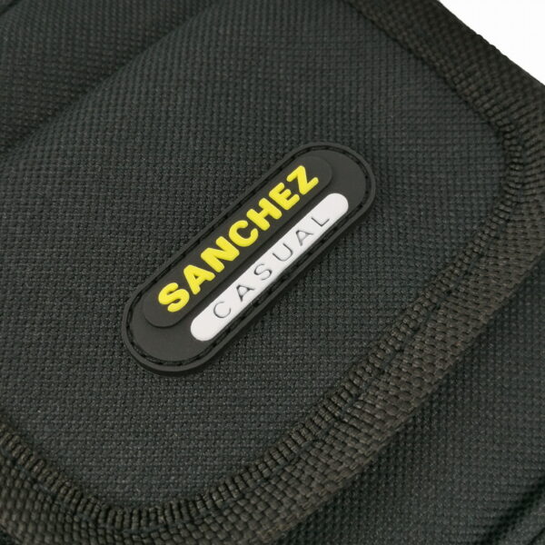 0d5a3eb0f66bd26622eba6c2036177de