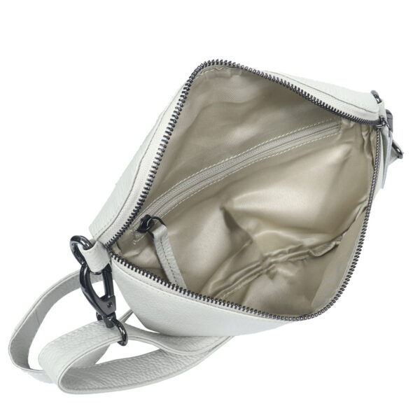 0c4911e83bd647d08dd199fc7b466a89