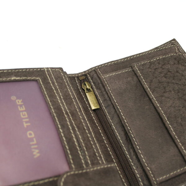 03f97890bf633209a446abb85264949d