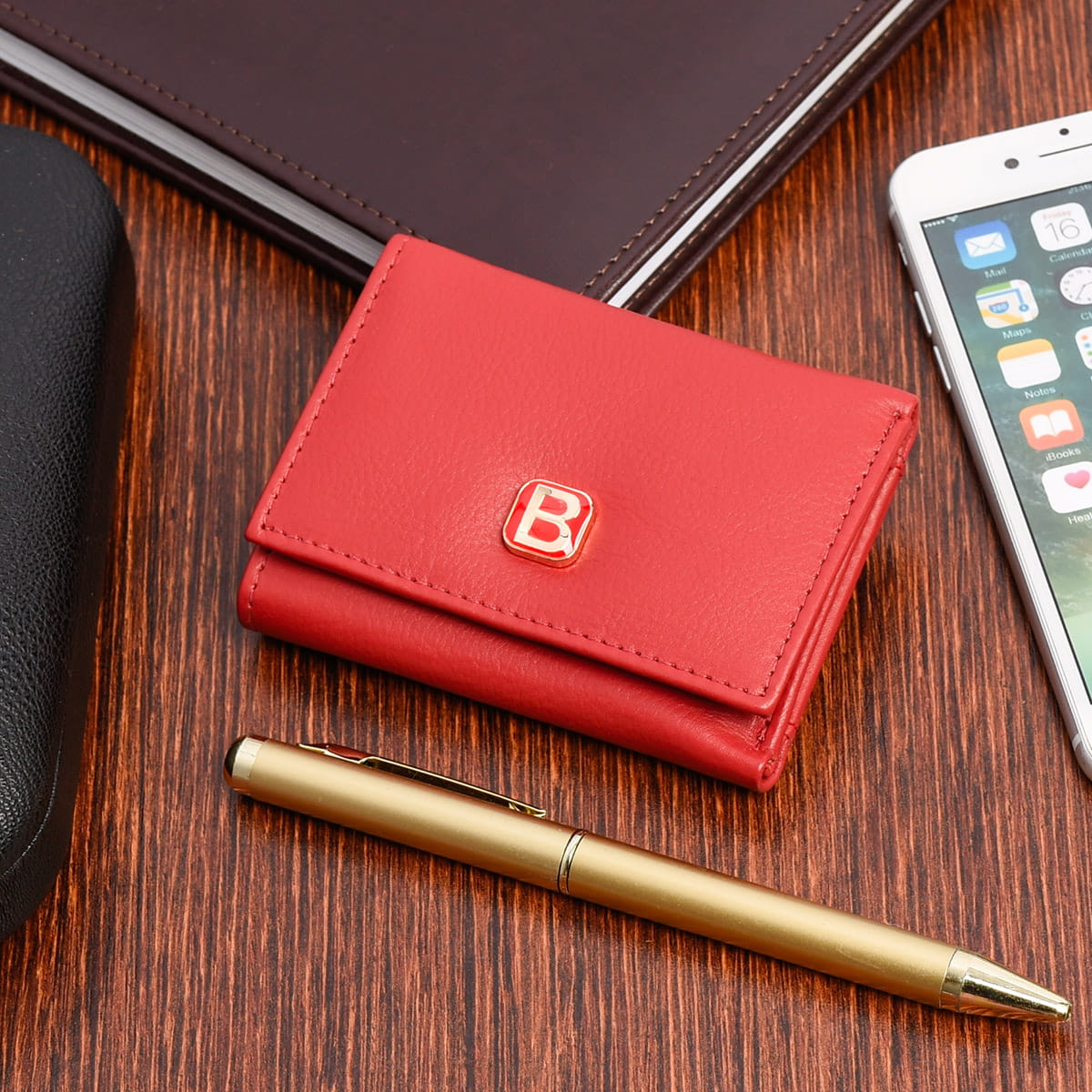 Mała portmonetka z podwójną przegrodą Bellugio ALESSIA 411 czerwona