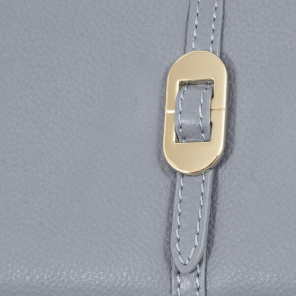 3eca5daab8481a77187418687a9782bf