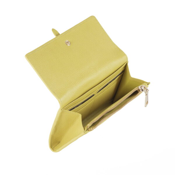 e79b11574153778b4b5c5f749cfb017f