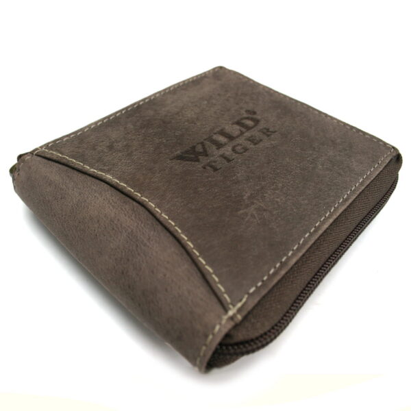 93bee3bab42430669fb86fe183206e15