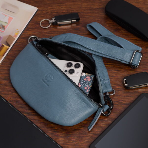 07caf3367af46cd7f5c4482424f703dd