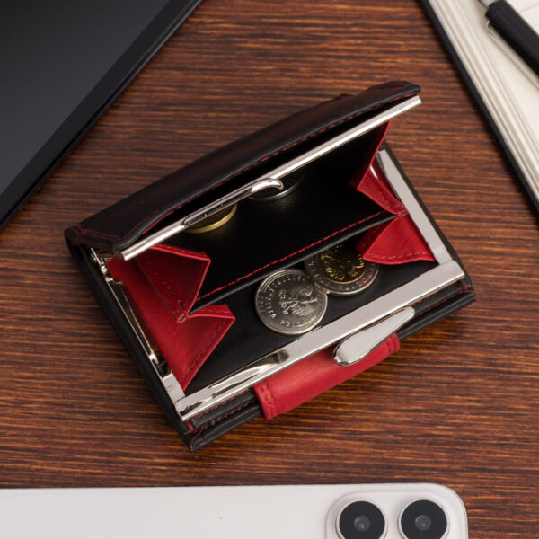 d58fb3d627ce366c198a73b63f0d9c73