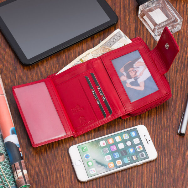 b483911c49449f442a7e88fa69856033