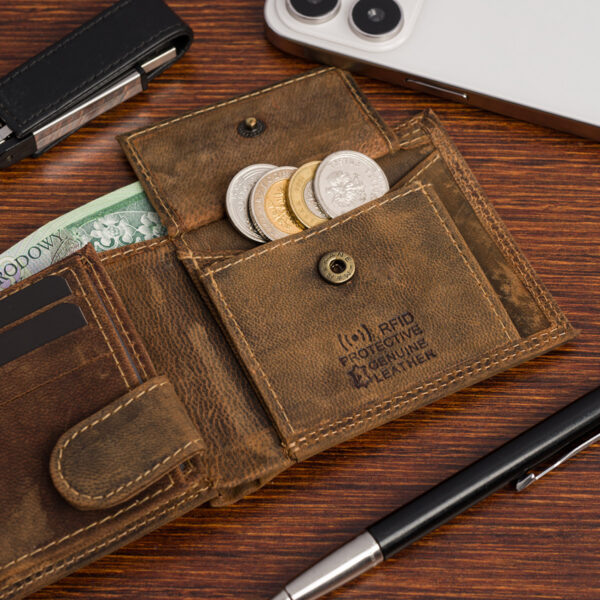 c7438111aa1fb15a6859f9c391f2de31