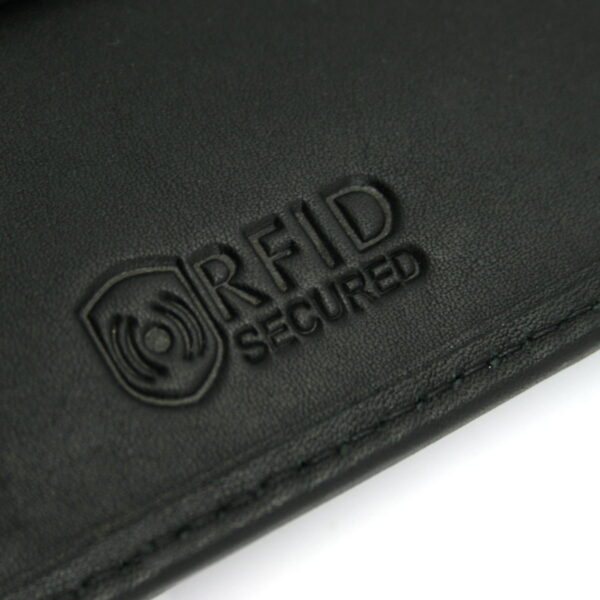 e25de541cec4743587b01b4dd1c83659