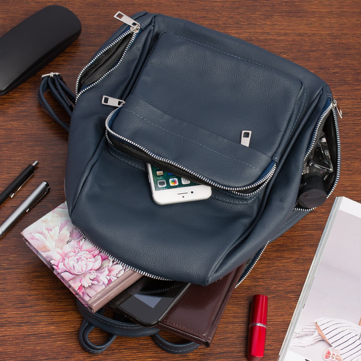 Granatowy plecak skórzany, duży plecak damski, włoski plecak ze skóry naturalnej U21