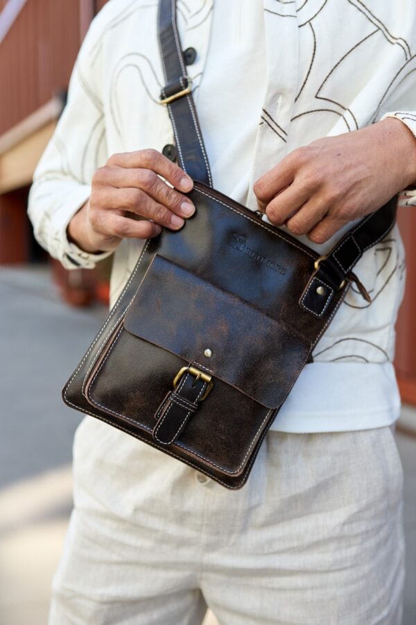 1fb1ef85fedd3e03cc757d6fd804f41a