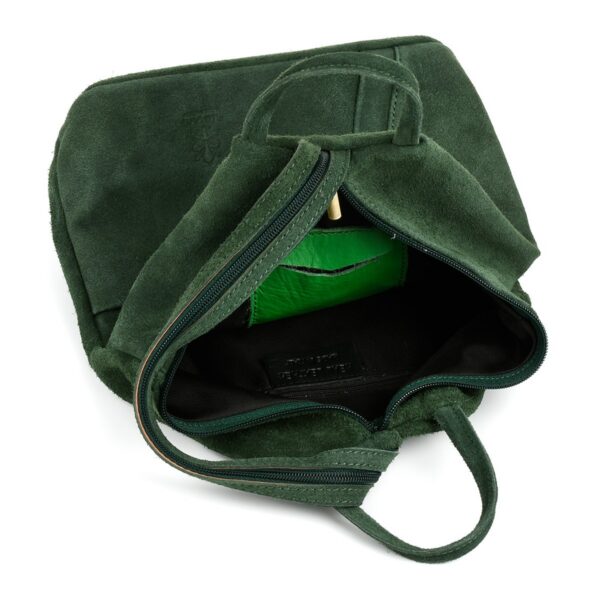 d5d4ad876fc37e87381ec2ea100e46eb