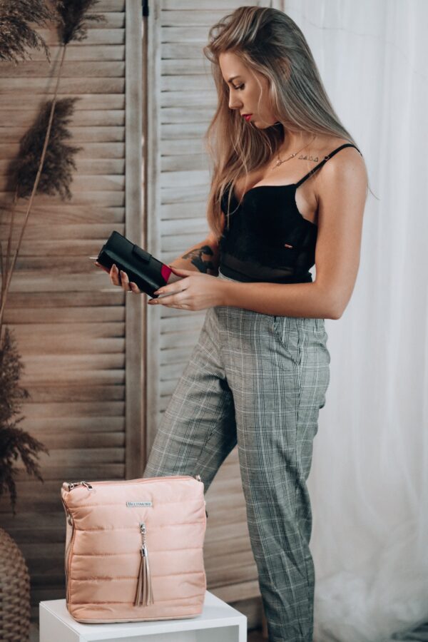 73f437300a80fbafc4952d4264c34c96