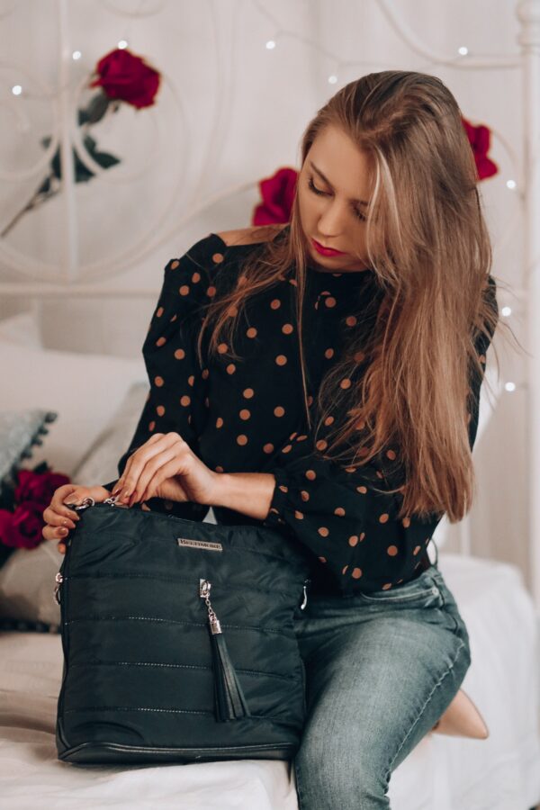 258f0f239ff8139d1e13bb5b57d73543