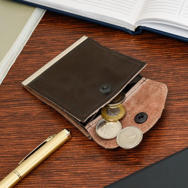 9b909a8d679047624d4aac3d802ba642