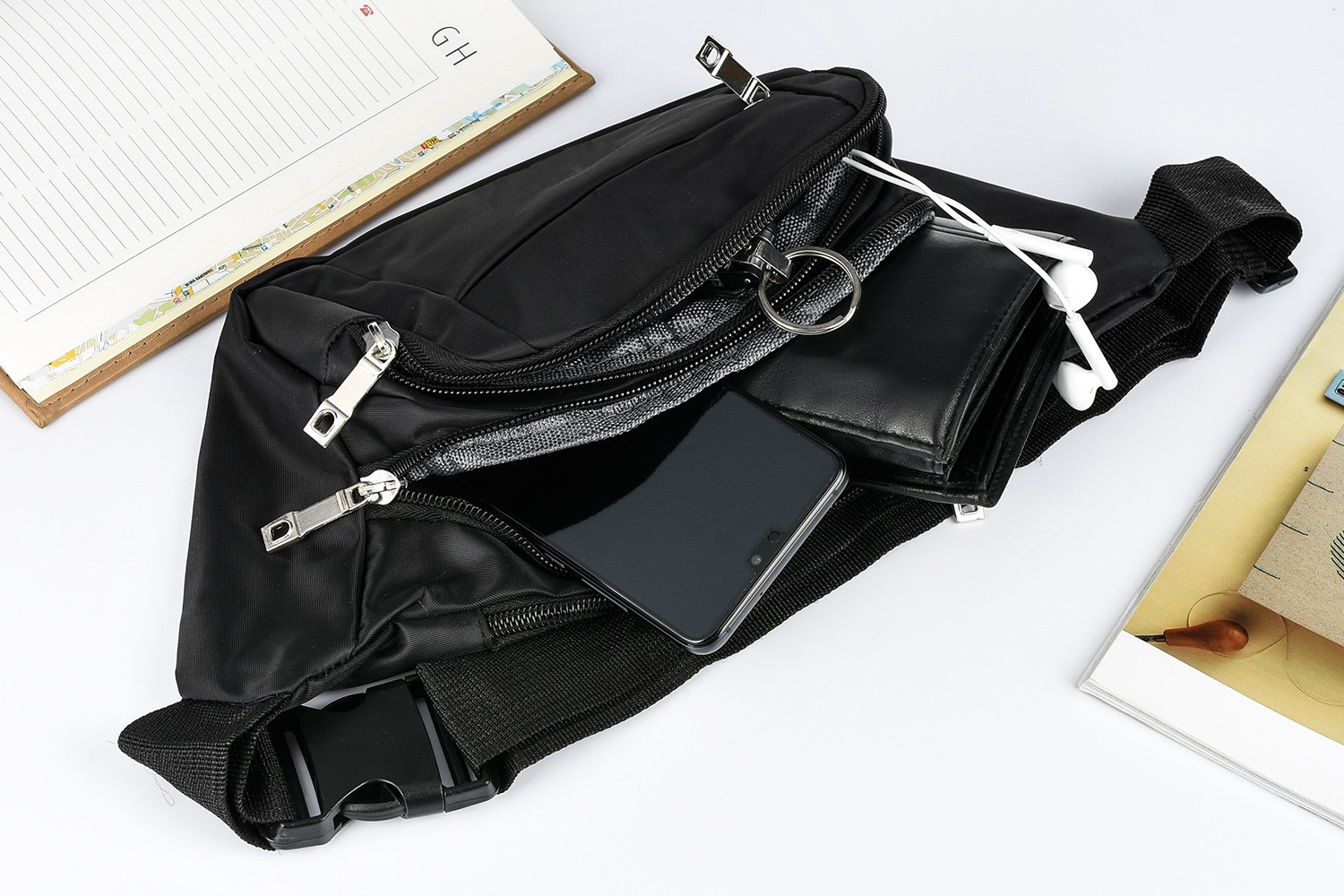 Saszetka nerka UNISEX kodura pojemna solidna czarna Beltimore C28