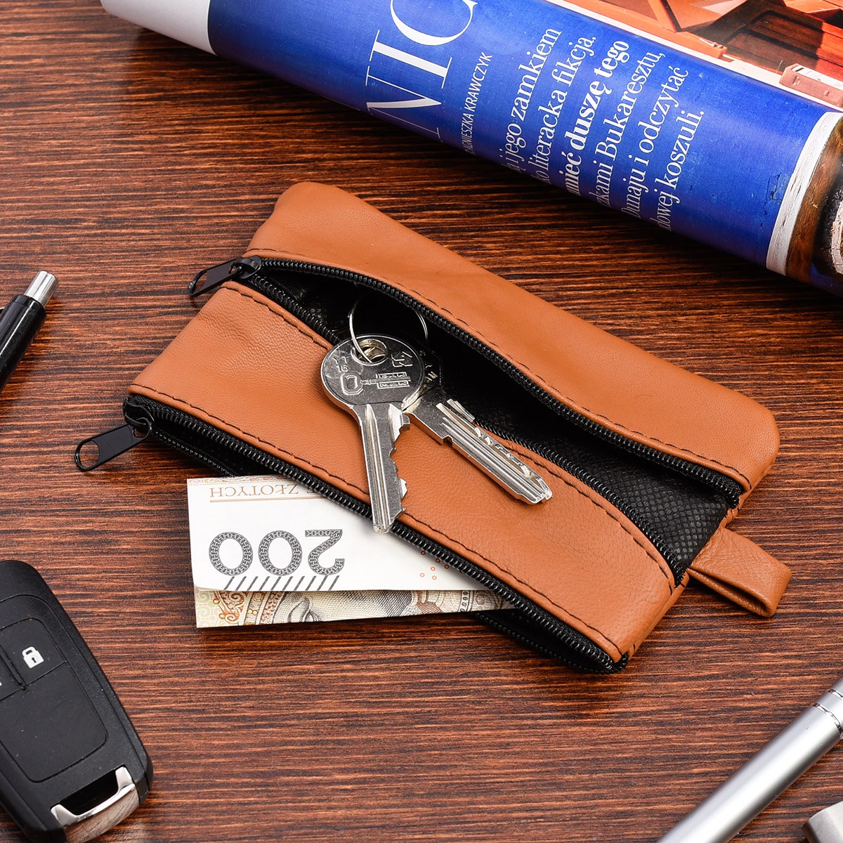 Etui na klucze duże trzykomorowe skórzane pojemne