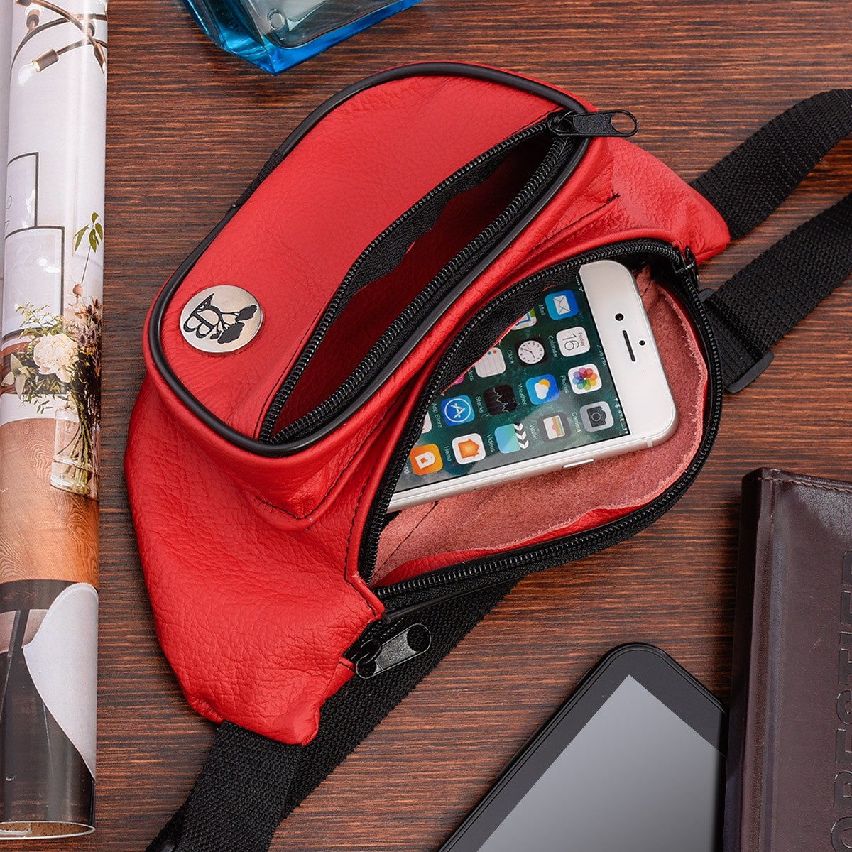 Czerwona Nerka saszetka skórzana solidna BELTIMORE logo F40