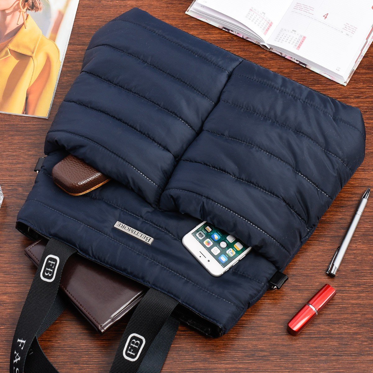 Granatowa pikowana torebka damska oryginalna sportowa A4 W89